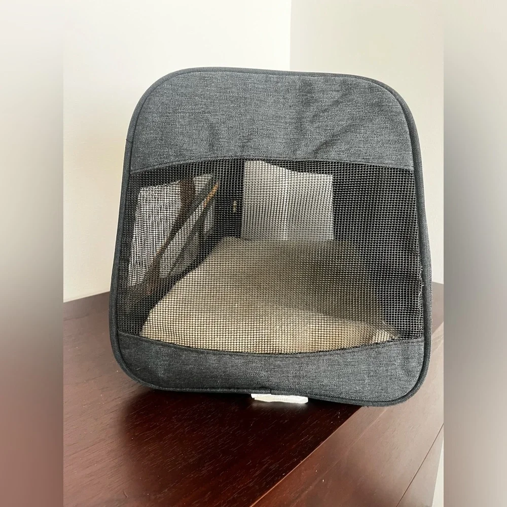 SHerpa Black and Tan Pet Carrier